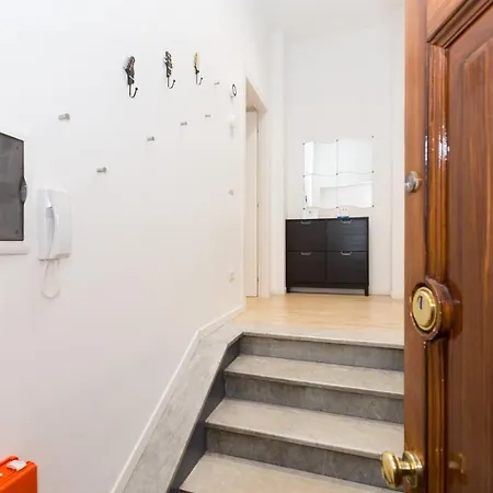 Majella6 Nice And Quiet Home In Loreto By Hospity Lejlighed Milano